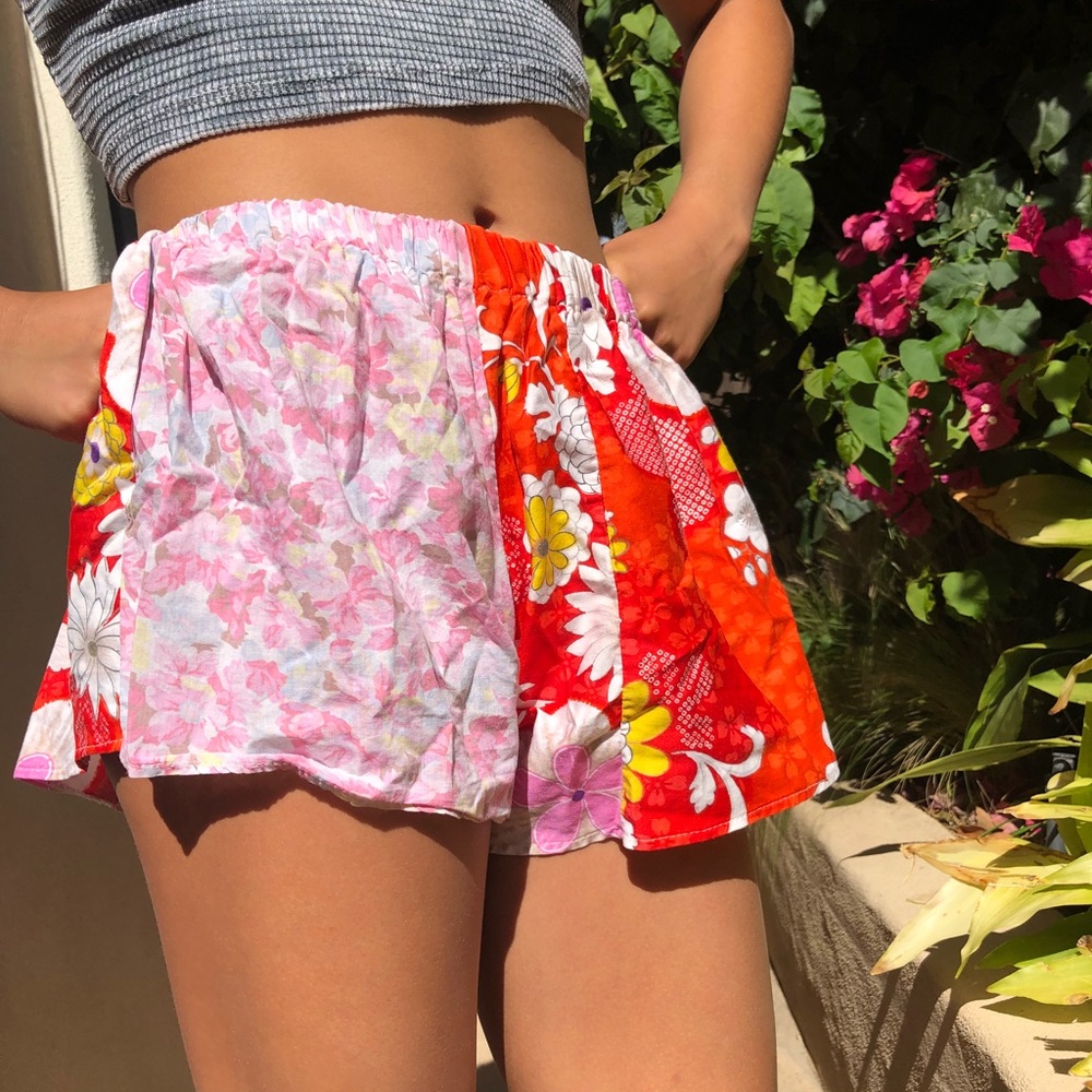 LF patterned float shorts